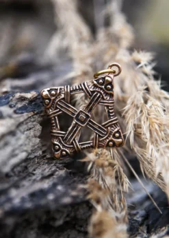 Anhänger aus Bronze, Wikingerkreuz