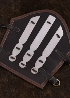 Armschutz aus Stahl und Leder
