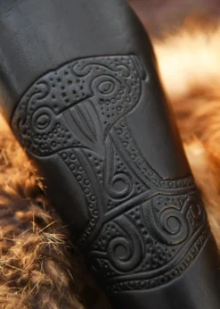 Armstulpe mit geprägtem Thorshammer, schwarz