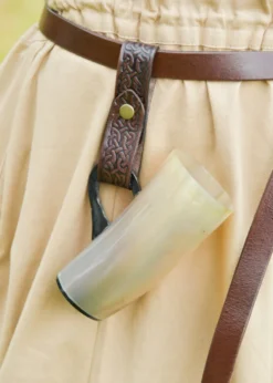 Becherhalter aus Leder mit Prägung, braun