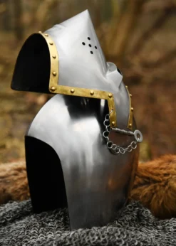 Beckenhaube, Hundsgugel, ca. 1390, 1,6 mm Stahl
