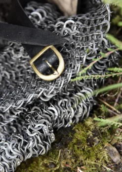 Beckenhaube mit Kettenbrünne aus vernieteten Flachringen, 2 mm Stahl