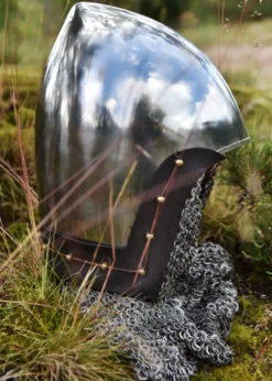 Beckenhaube mit Kettenbrünne aus vernieteten Flachringen, 2 mm Stahl