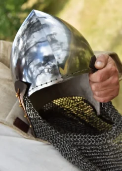 Beckenhaube mit Kettenbrünne aus Rundringen, 2 mm Stahl