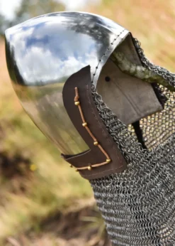 Beckenhaube mit Kettenbrünne aus Rundringen, 2 mm Stahl
