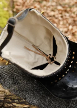 Beckenhaube mit Visier, 14. Jh., 2 mm Stahl