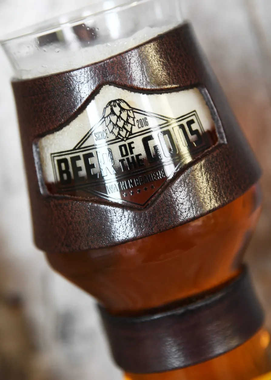 Bierglas Halterung, Manschette aus Leder, braun - Wacken Brauerei