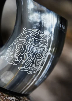 Bierkrug aus Horn - Drache