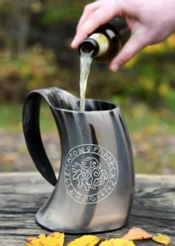Bierkrug aus Horn - Sleipnir