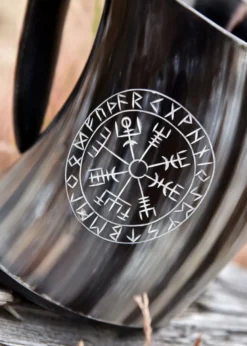 Bierkrug aus Horn - Vegvísir