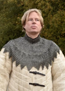 Bischofskragen, Kettenkragen mit Lederriemen und Schnallen
