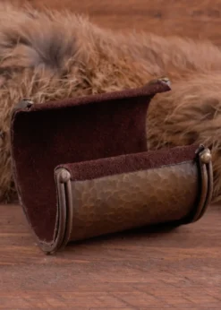 Breiter Armreif mit keltischem Schlangenmotiv
