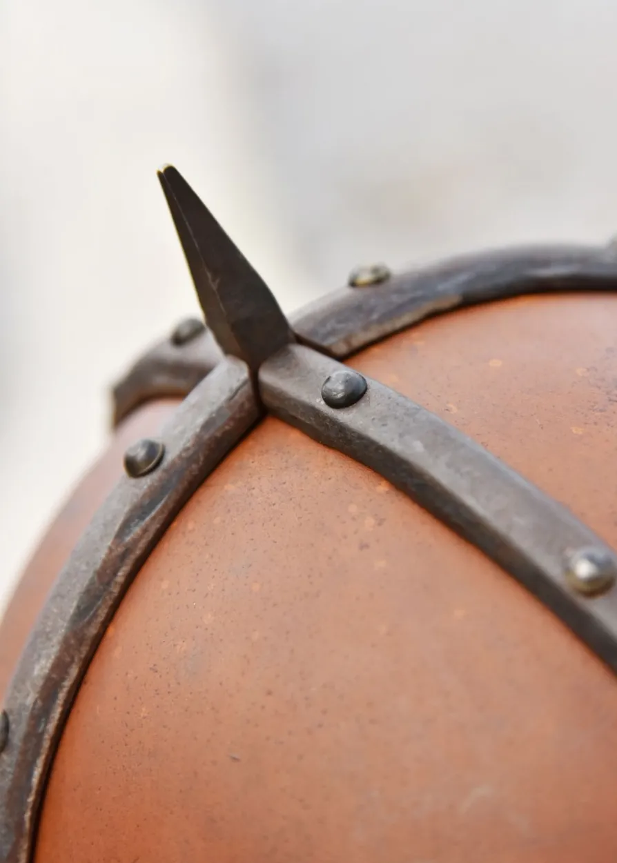 Der Gjermundbu Helm mit vernieteter Brünne, 2 mm Stahl