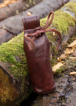 Fernrohr mit Ledertasche