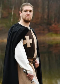 Gefütterter Mittelalter Wappenrock mit Tatzenkreuzen, braun