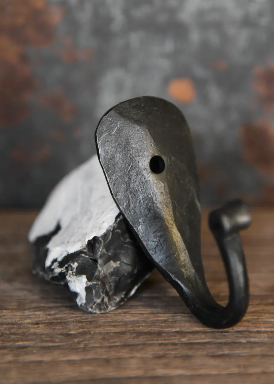 Geschmiedeter Wandhaken aus Stahl