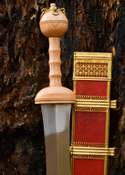 Gladius von Dubravica, Römisches Schwert mit Scheide, 1. Jahrhundert