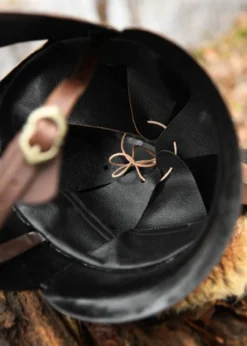 Griechischer Helm aus Troja mit Helmbusch