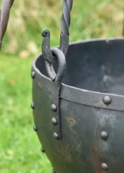 Großer vernieteter Lagertopf, ca. 21 Liter