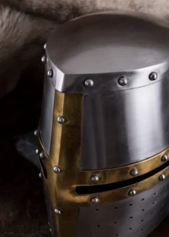 Grosser Topfhelm, 14. Jh., 1,6 mm Stahl