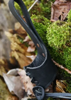 Gürtelhalter aus Leder für 0,2l und 0,3l Trinkhörner, schwarz