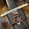 Gürtelhalter für Dolch, aus braunem Leder, Größenverstellbar