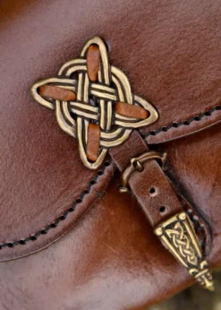 Gürteltasche mit keltischen Zierbeschlägen