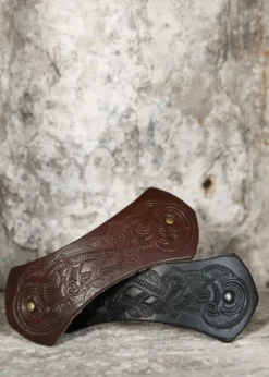 Haarspange aus Leder in Riegelform mit Wikinger-Motiv & Metall-Clip
