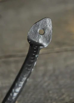 Handgeschmiedeter Griff aus Stahl