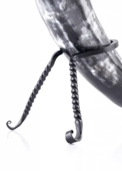 Handgeschmiedeter Omega-Trinkhornständer, verschiedene Größen