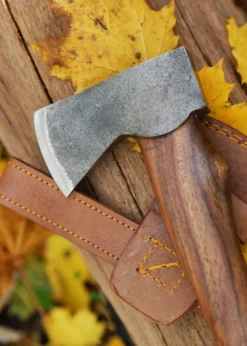 Handliche Outdoor-Axt