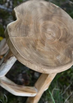 Holz-Hocker, ca. 45 cm hoch