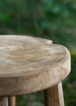 Holz-Hocker, ca. 45 cm hoch