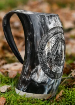 Hornbecher, Bierkrug mit Holzboden und Valknut-Motiv Nr.1