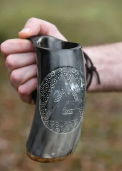 Hornbecher, Bierkrug mit Holzboden und Valknut-Motiv Nr. 2