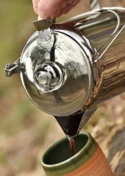 Kaffeekanne aus Edelstahl mit Perkolator