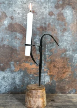 Kerzenhalter mit Holzsockel