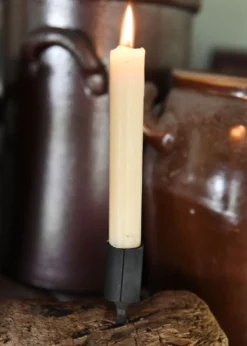 Kerzenhalter mit Nagel
