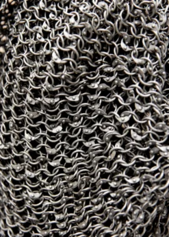 Kettenhaube, quadratischer Ausschnitt, ID 8mm, vernietete Rundringe
