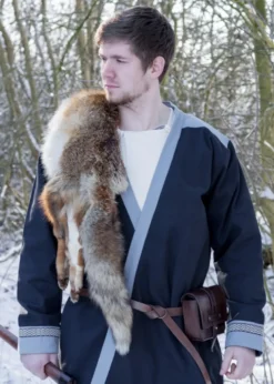 Klappenrock Bjorn, Wikinger-Mantel mit Borte, dunkelblau