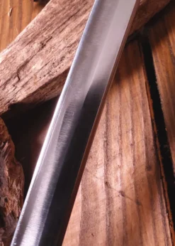 Kondoru Katana, Condor, mit Mängeln