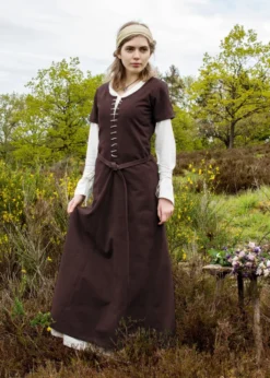 Kurzärmelige Cotehardie Ava, Mittelalterkleid, braun