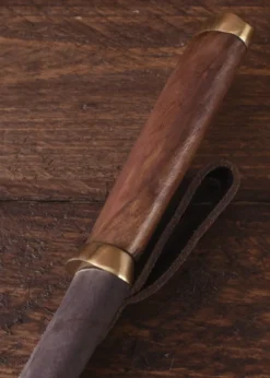 Kurzsax aus Karbonstahl mit brauner Lederscheide