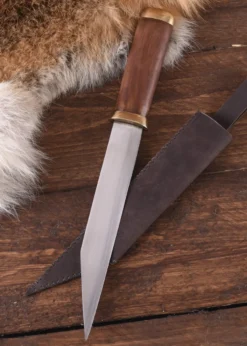Kurzsax aus Karbonstahl mit brauner Lederscheide