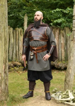 Leder Armschützer Arnulf mit Metalldetails, braun, Paar