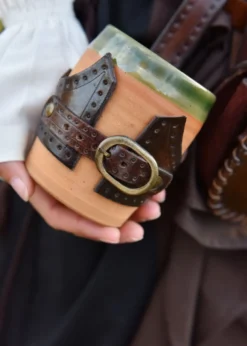 Leder Hornhalter für Trinkhorn mit Schnalle, dunkelbraun, versch. Größen