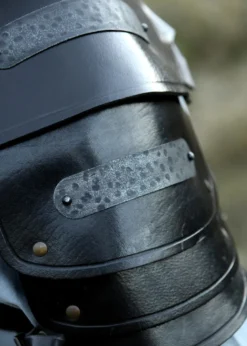 Leder Schulterschutz Balor mit Metalldetails, schwarz