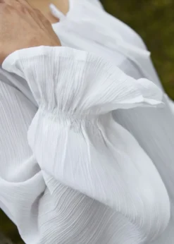Leichtes Mittelalter Unterkleid mit Crinkleeffekt, weiß