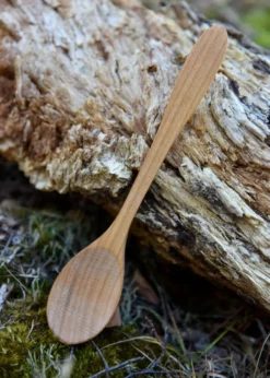 Löffel aus Kirschholz, ca. 21 x 4 cm