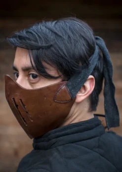 Mempo, Halbmaske aus Leder